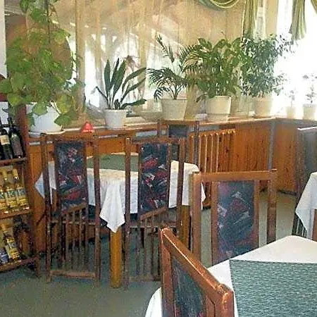 Hotel- Restaurant Struma ホテル